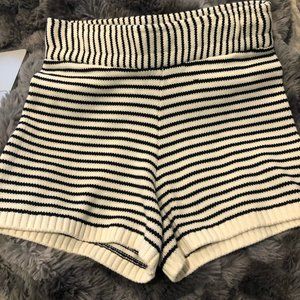 ZARA Blue And White Knit Strip Shorts Size Medium
